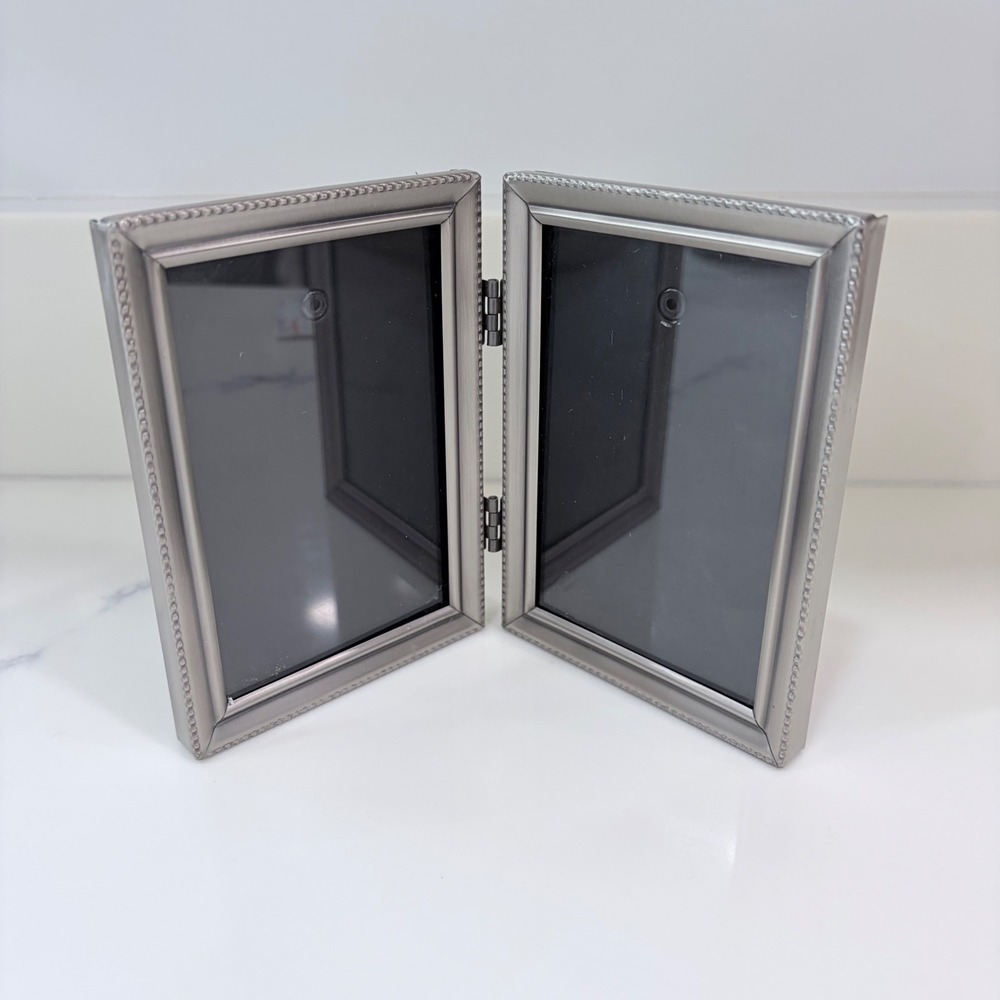 Lawrence Frames Brushed Silver Beaded Double Hinged Picture Frame 3x2 2-Opening